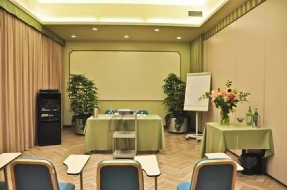 Hotel Lloyd ミラノ エクステリア 写真