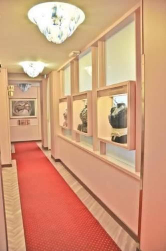 Hotel Lloyd ミラノ エクステリア 写真