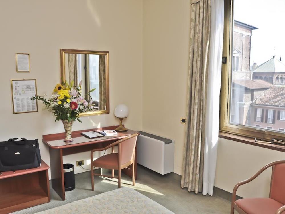 Hotel Lloyd ミラノ エクステリア 写真