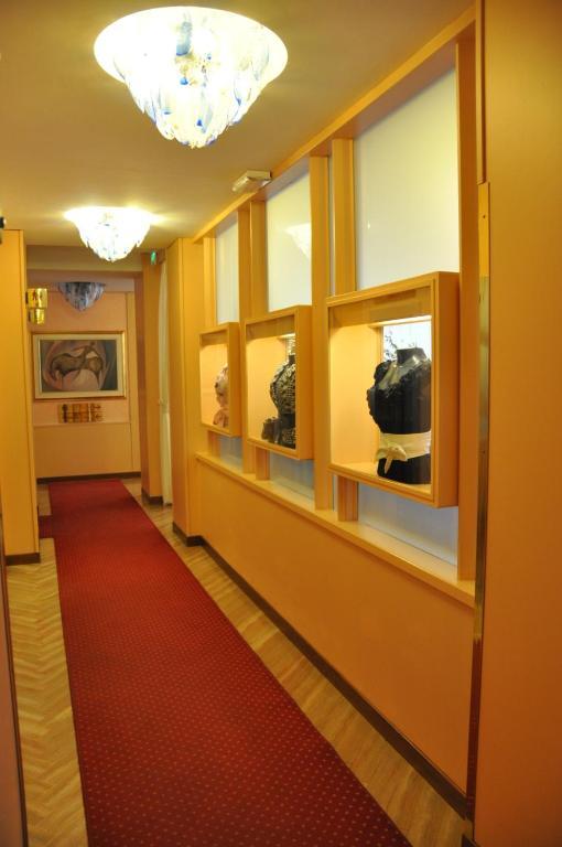 Hotel Lloyd ミラノ エクステリア 写真
